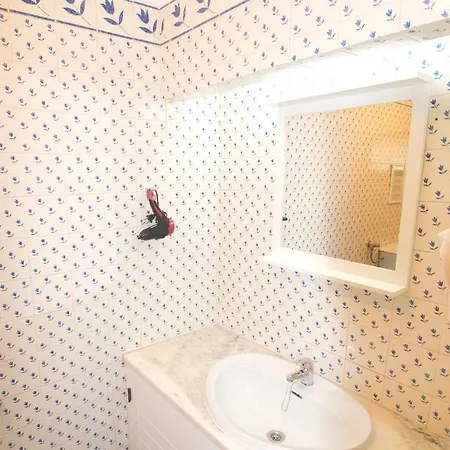 T2 Near The | B112 度假居 拉戈阿